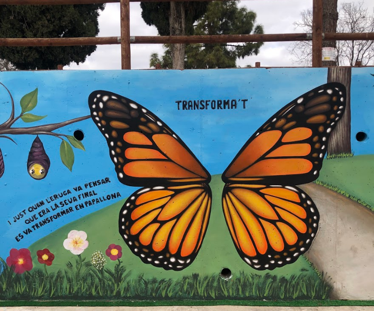 Mural Transforma't ,  en Beniparrell  (Almacén de Luciérnagas)